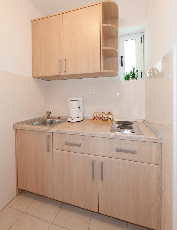 Apartmani Iva Tucepi Luaran gambar