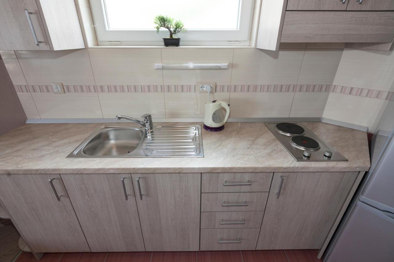 Apartmani Iva Tucepi Luaran gambar