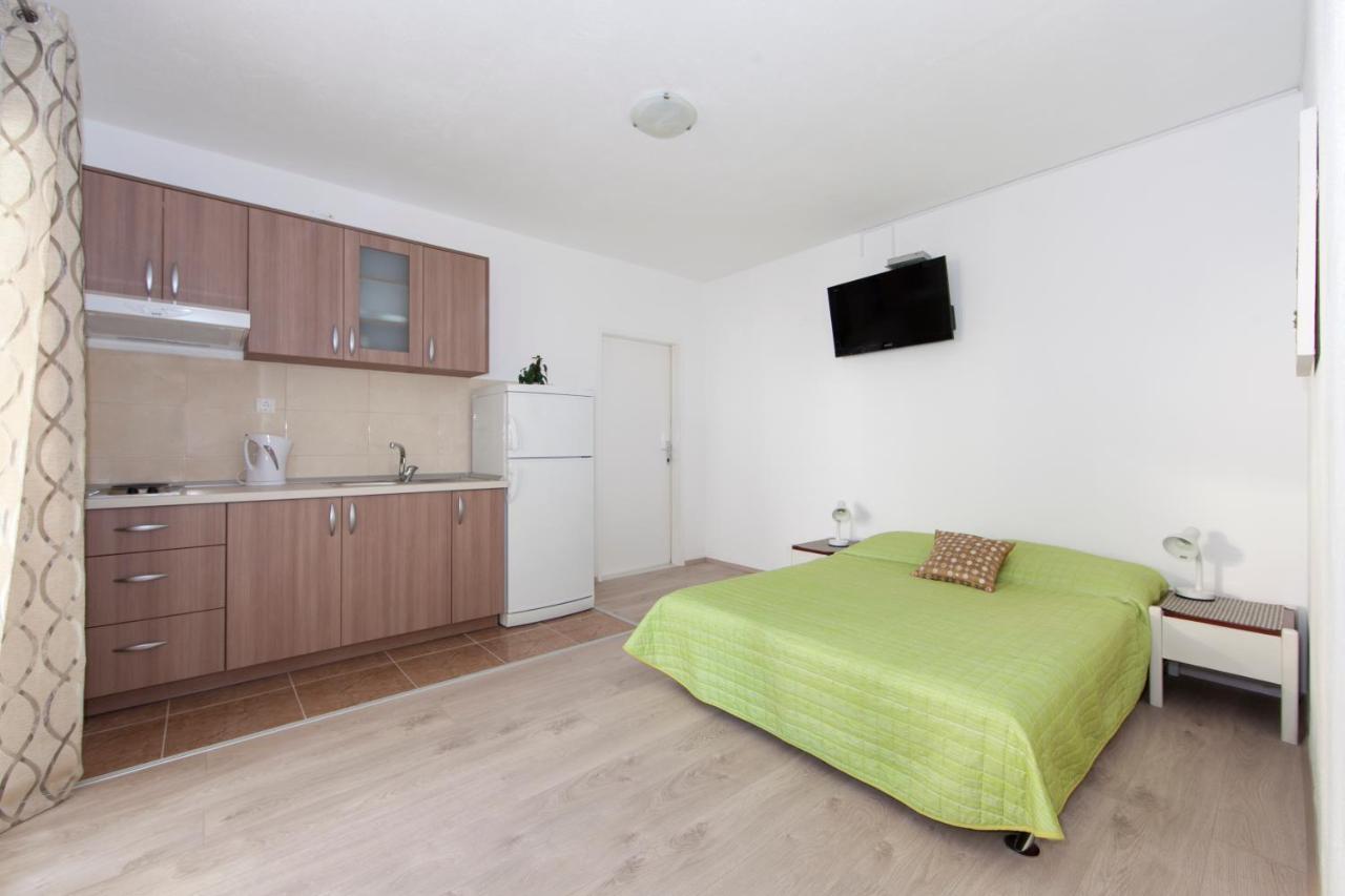 Apartmani Iva Tucepi Luaran gambar