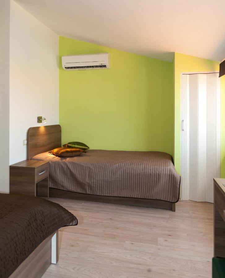 Apartmani Iva Tucepi Luaran gambar