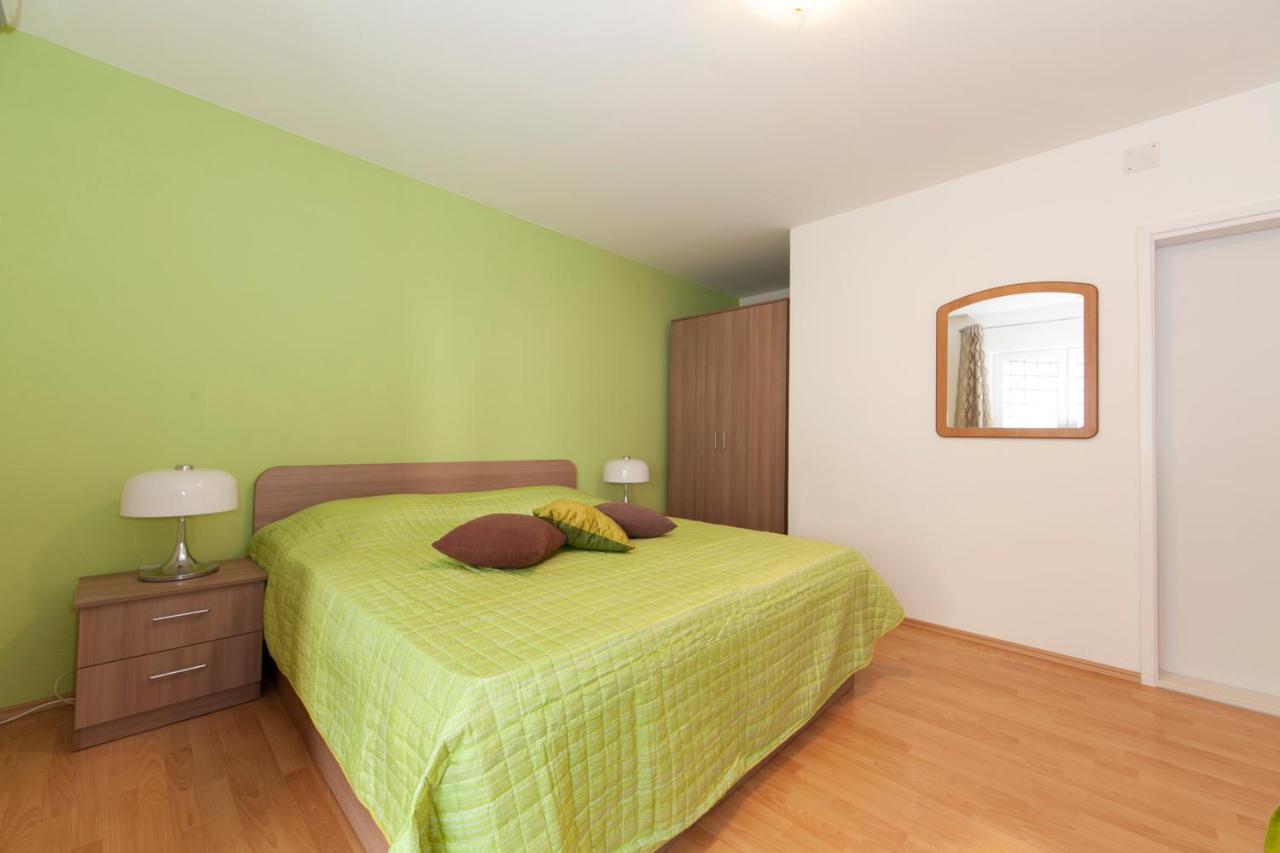 Apartmani Iva Tucepi Luaran gambar