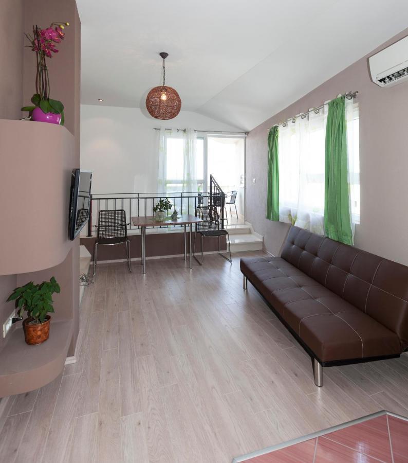 Apartmani Iva Tucepi Luaran gambar