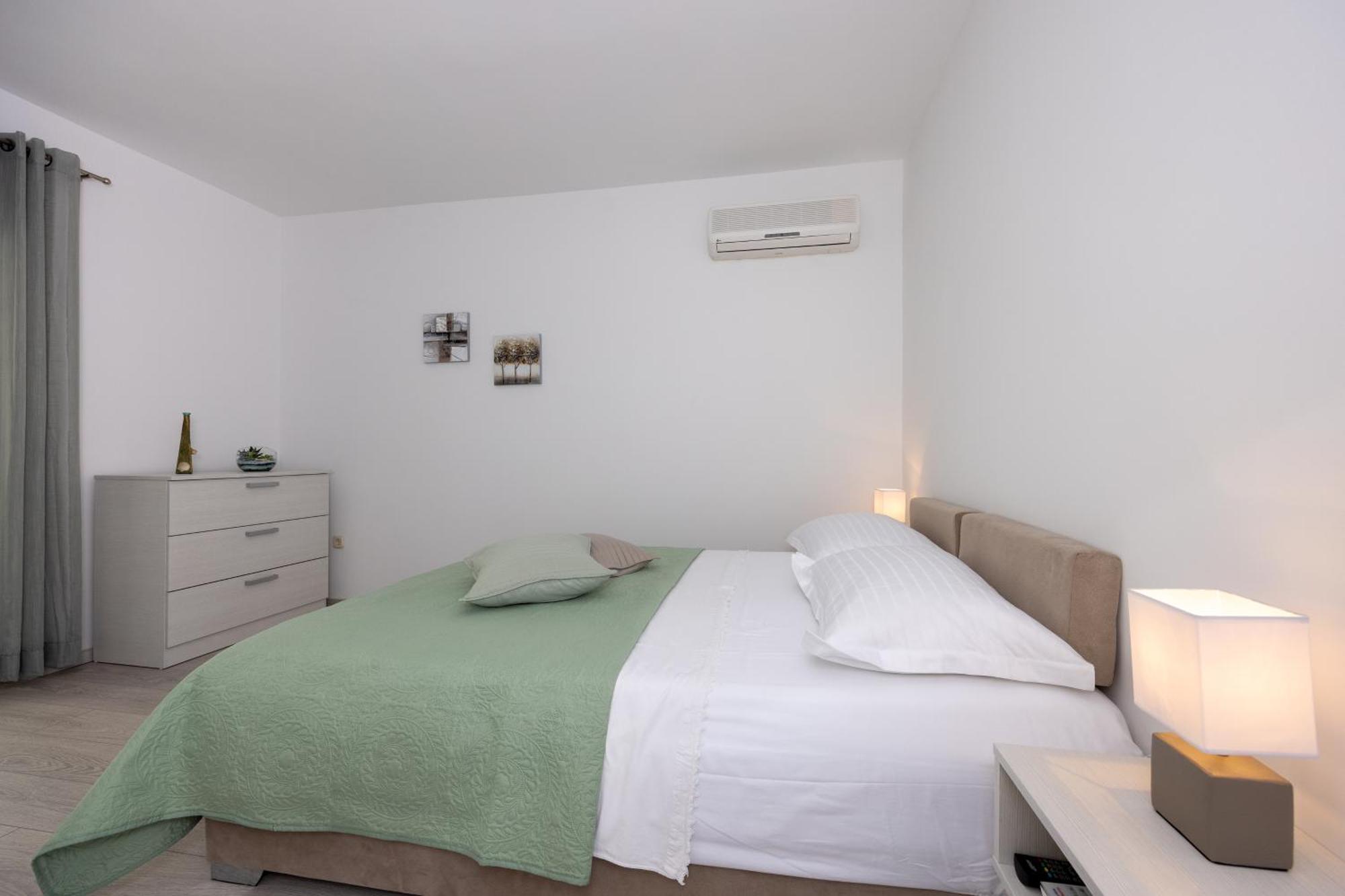 Apartmani Iva Tucepi Luaran gambar