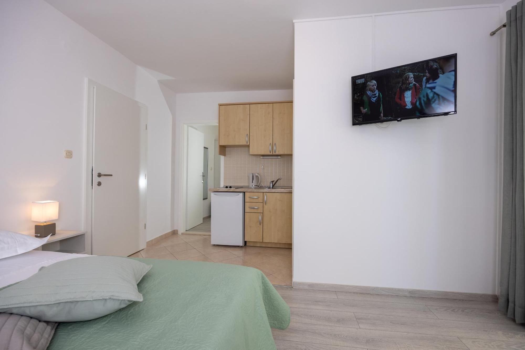 Apartmani Iva Tucepi Luaran gambar